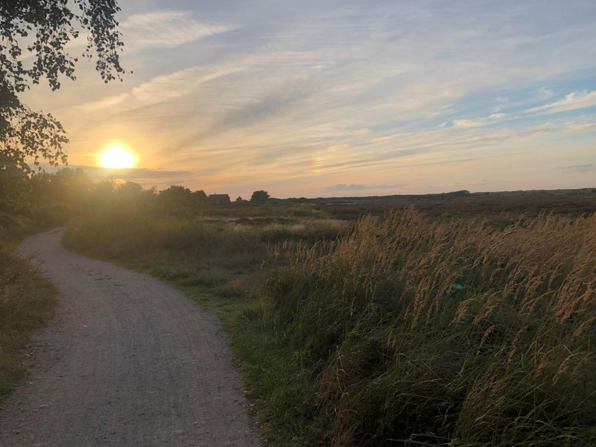 Hotel Heiderose Hiddensee Neuendorf  Экстерьер фото